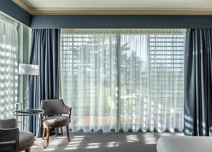 Wivenhoe House Hotel